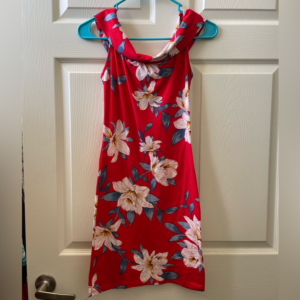 Red floral dress - Picture 2 of 3